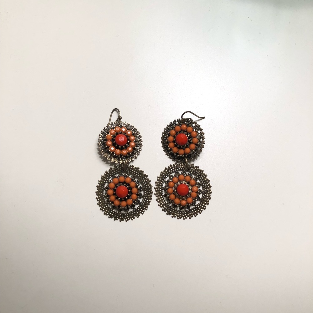 Dangle earrings